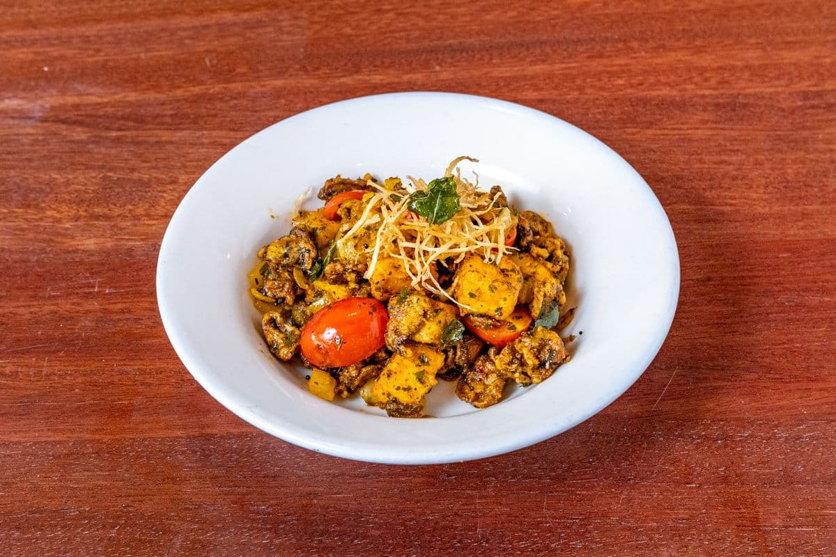 Pepper Fried Paneer Mushroom