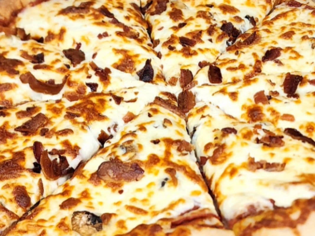 Canadian Pizza