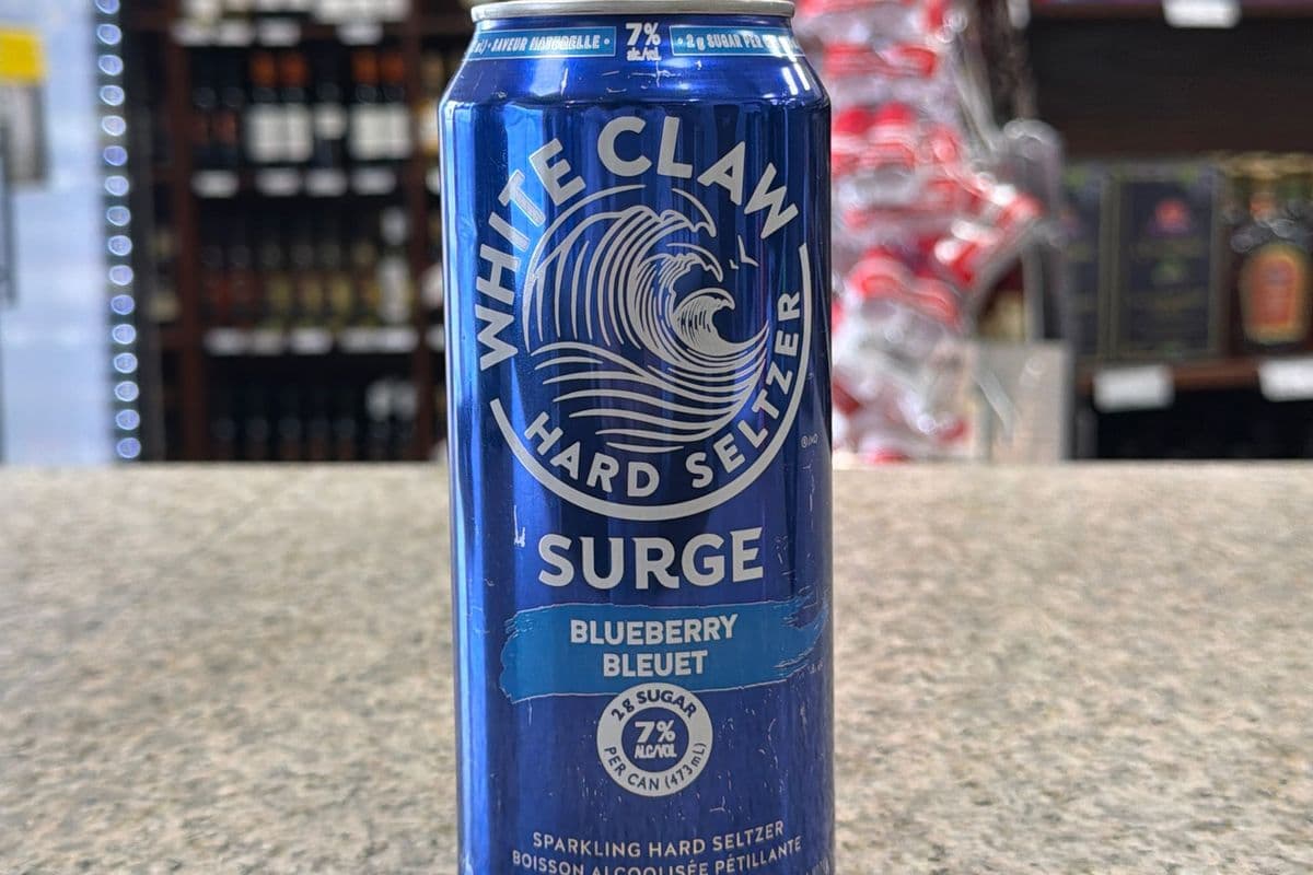 White Claw Surge Blueberry 473 mL (1 x 473 ml)