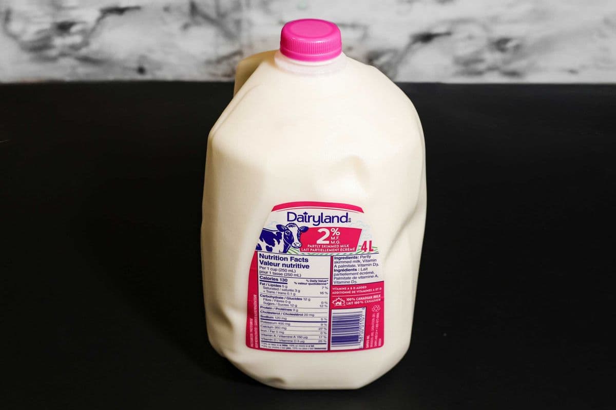 Dairyland Partly (2%) Skimmed Milk Jug (4L)