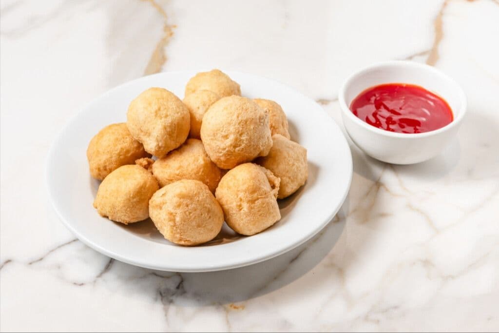 40. Sweet and Sour Chicken Balls (1 Dozen) / 甜酸雞球