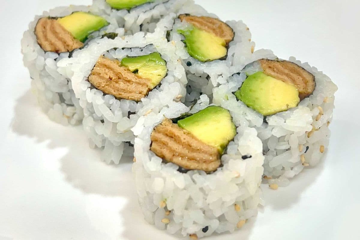 Avocado & Inari Roll (6pcs)
