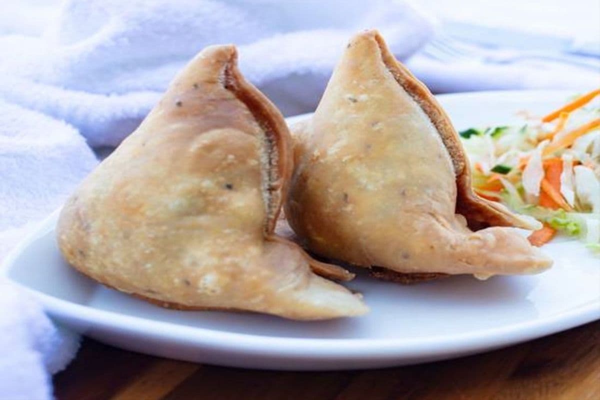 Vegetable Samosa (2pc)