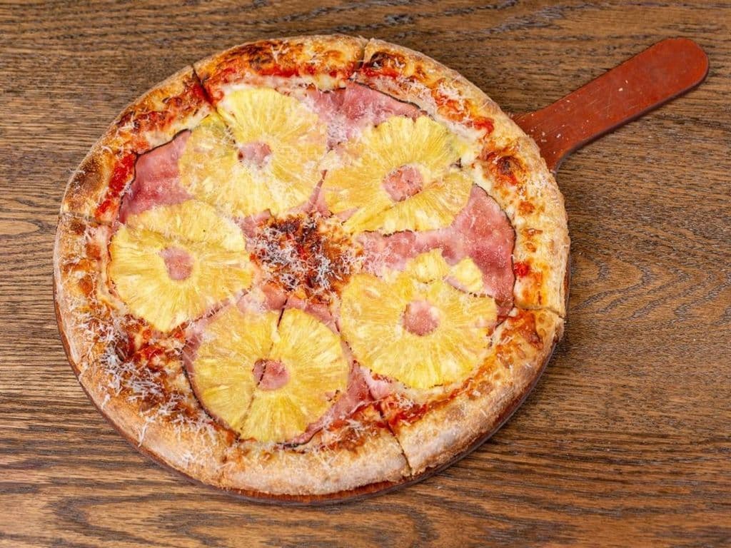 HAWAIIAN PIZZA
