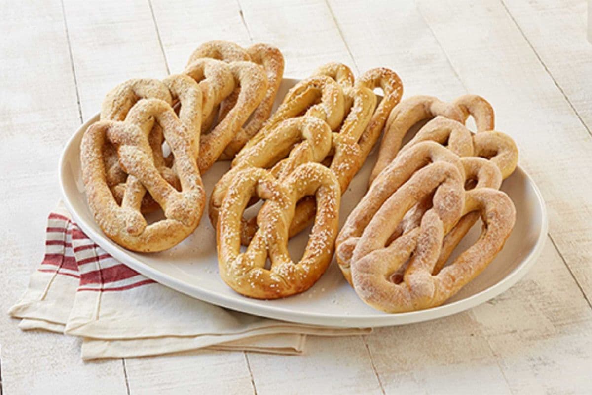 Pretzels Value Pack Mixed - 6 Pretzels