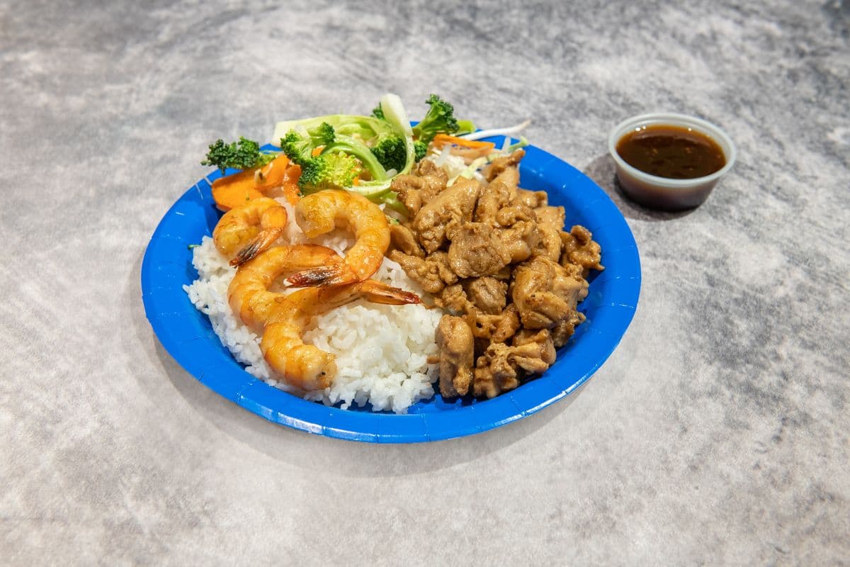 8. Teriyaki Chicken, Prawn, and Vegetables