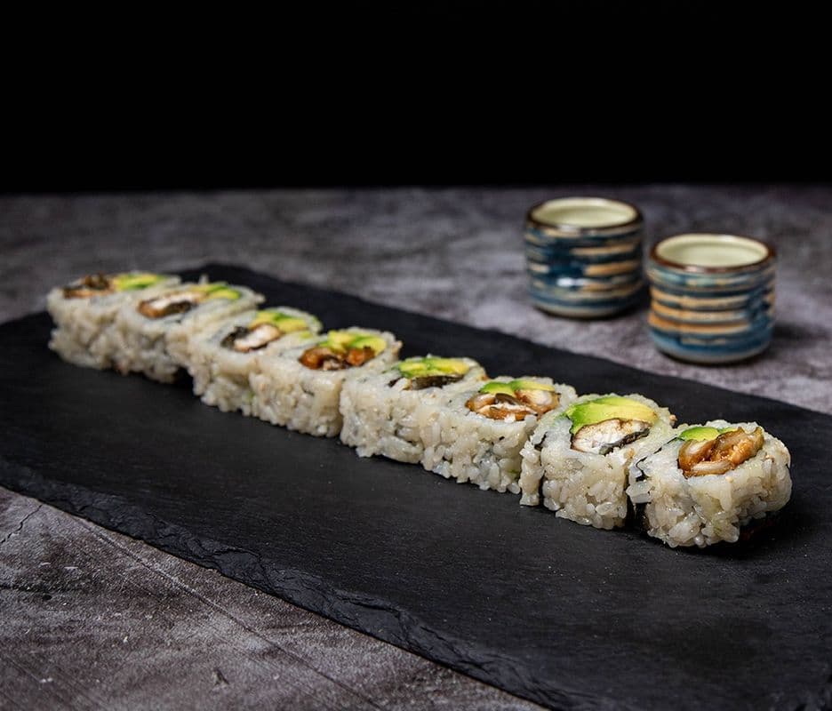 J8. Eel Avocado Roll (8 Pcs)