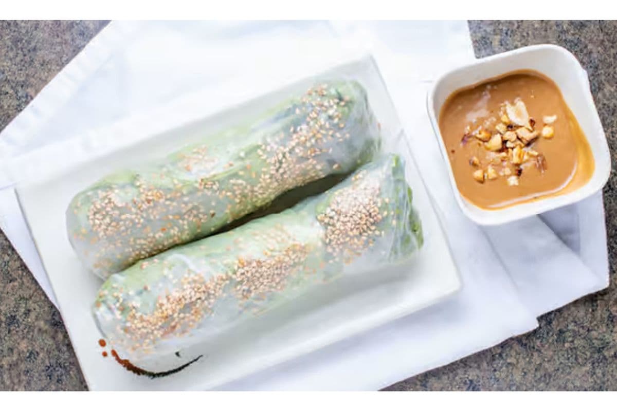 C3. Tofu California Salad Rolls with Avocado (2 pcs)
