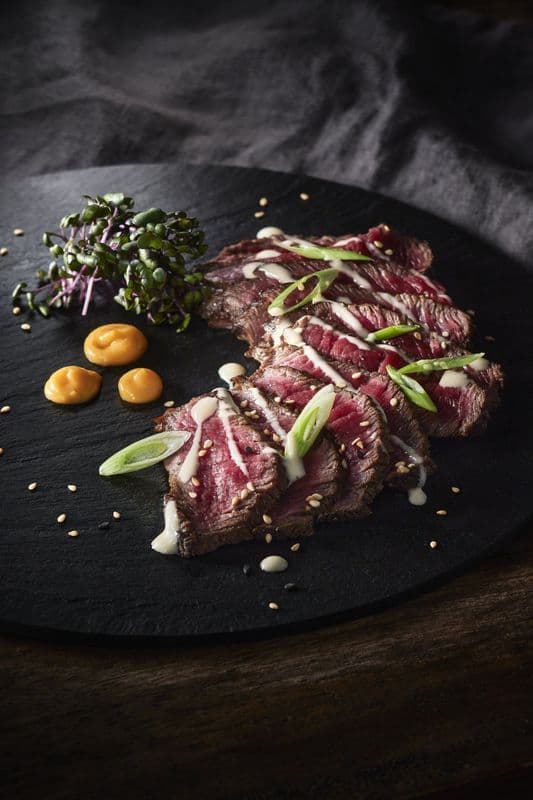 Tataki de surlonge de bison / Bison sirloin tataki