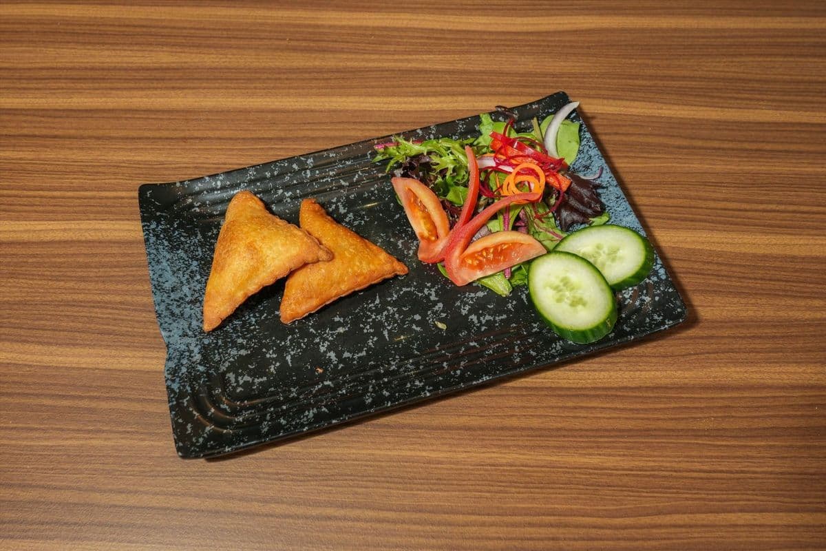 Samosas (2 pcs)