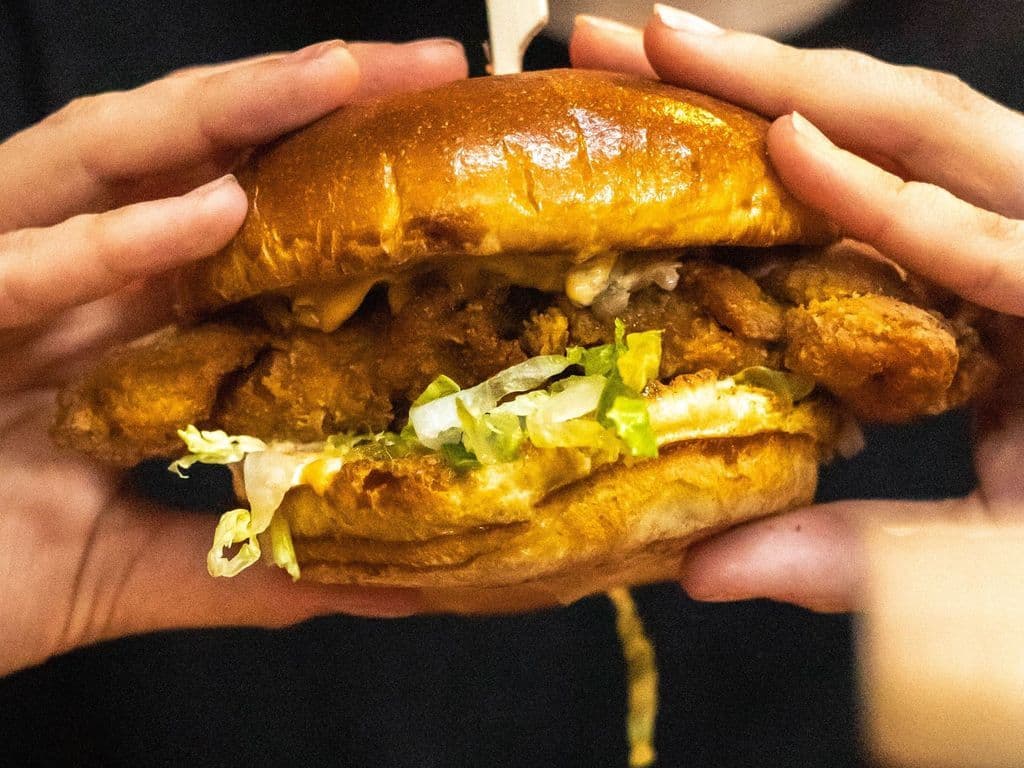 BURGER POULET BBQ