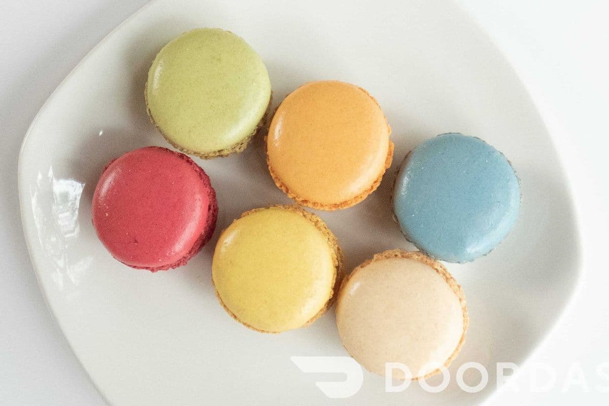 Chocolate Macaron