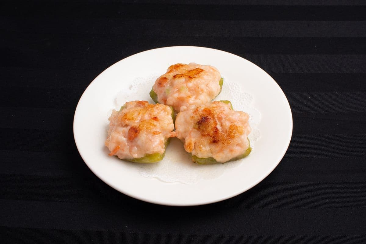 D46. Pan Fried Green Peppers w/ Shrimp (虾煎酿青椒)