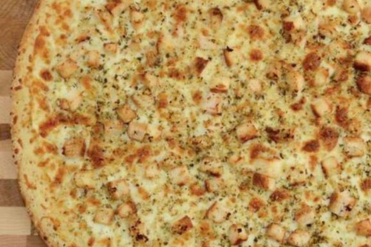 Small Chicken Parmesan Pizza