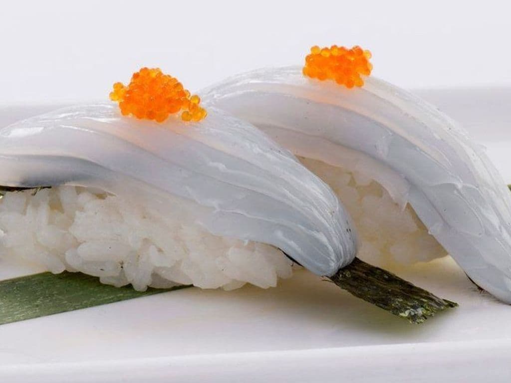 Cuttlefish/Ika Sushi (2pcs)