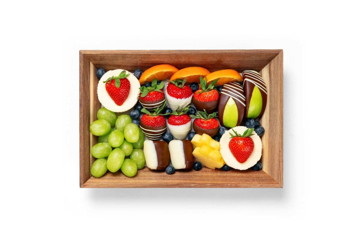 Edible Deluxe Dessert Board