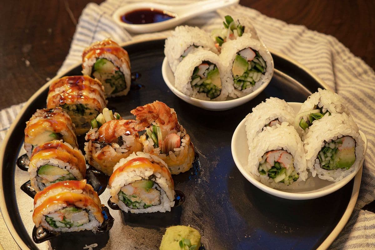 Dynamite & California Roll Combo