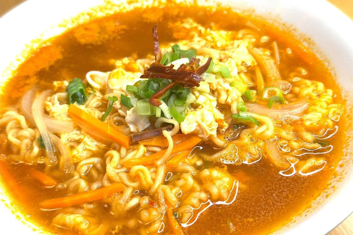 Shin ramyun(korean style spicy/ No delivery)