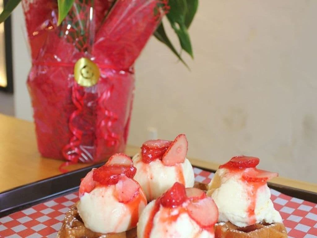 ICE WAFFLE CREAM ( FULL )