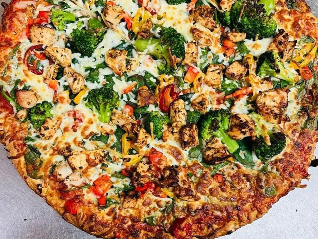EARTH APPLE PIZZA
