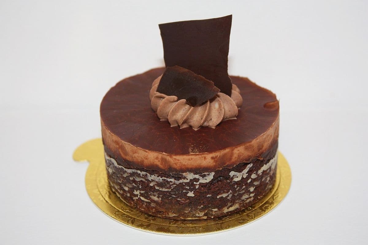 Individual 4 inch Cakes - Vanilla Pastry