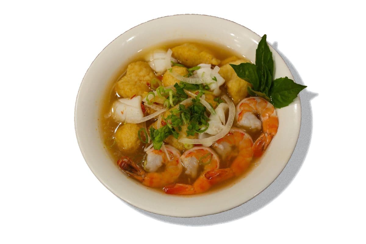 50. Hot & Sour Seafood Noodle Soup ( Pho Do Bien Chua Cay)