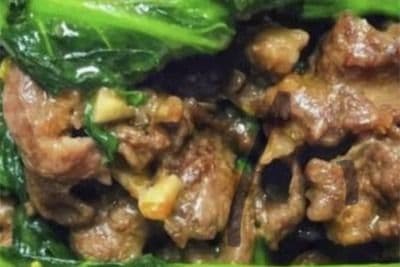 M04. Chinese Broccoli with Beef 芥兰牛肉