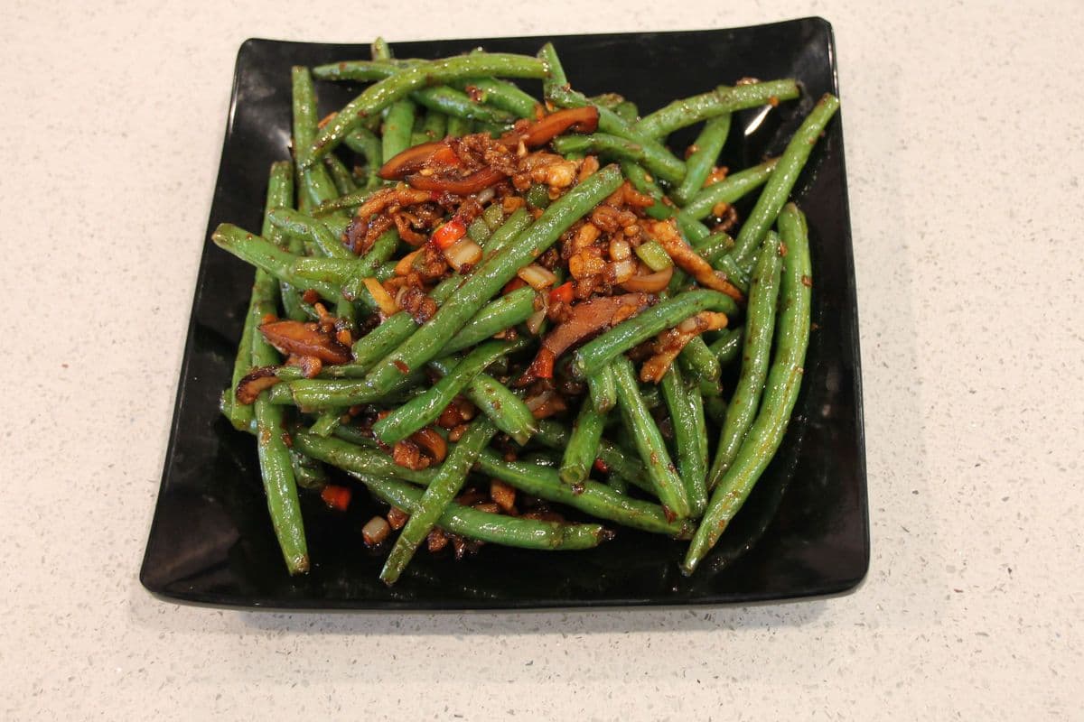 Pan Fried String Peas with Brown Sauce ⼲扁四季⾖
