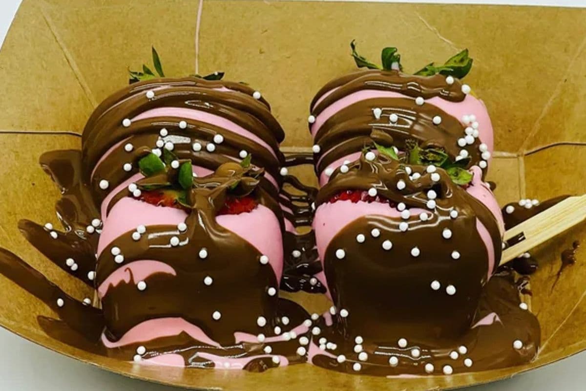 Fraises Au Chocolat / Strawberry Chocolate