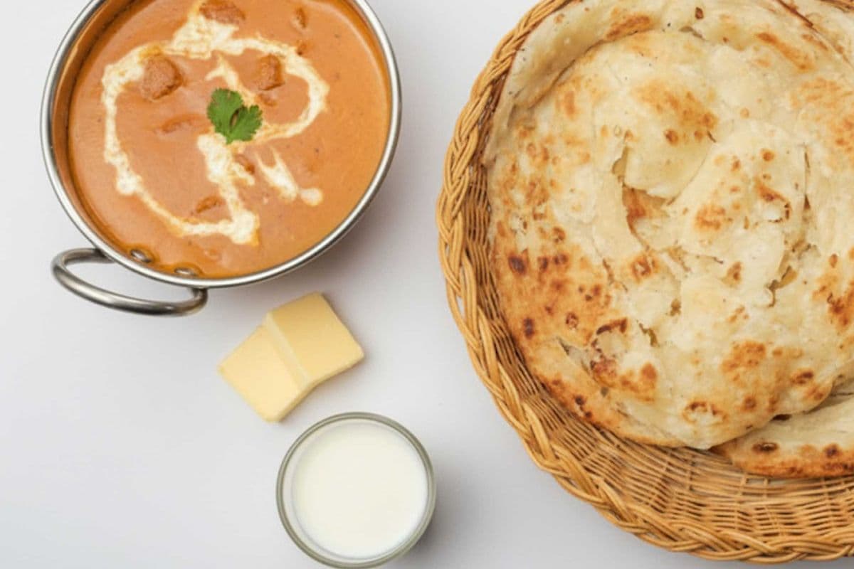 Porotta (2 Nos.) & Butter Chicken (Contain Cashew Nuts)