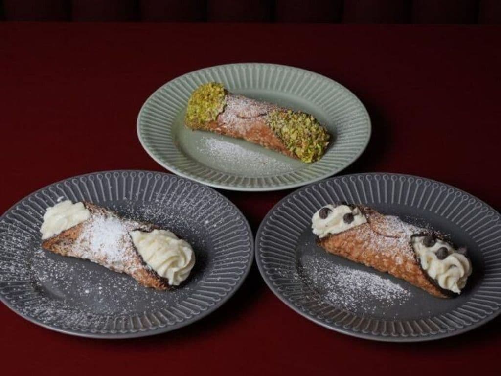 Cannoli Large