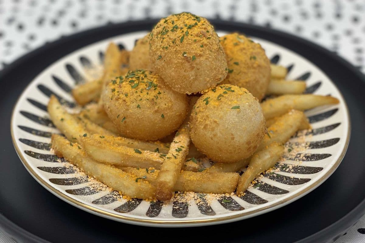 Cheese Balls 치즈볼