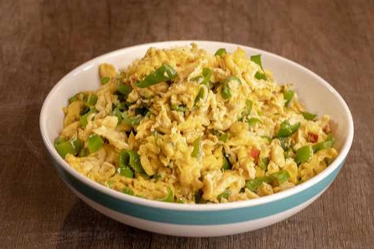 Scramble Eggs with Green Pepper 香辣炒蛋