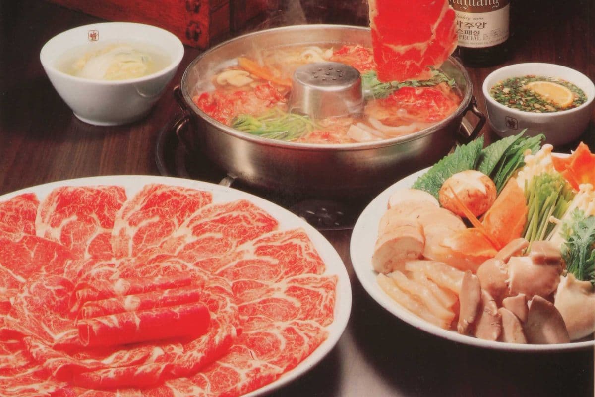 17. Shabu Shabu - (1 Serving) / 샤브샤브 涮牛肉