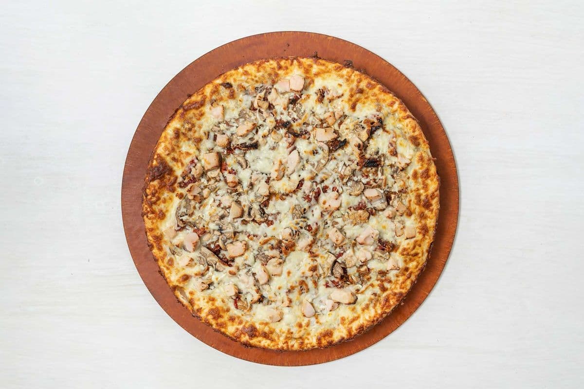 14" Large Pesto Chicken Pizza