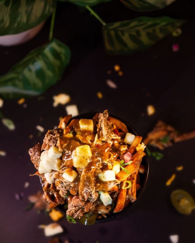 Halal Jerk Poutine