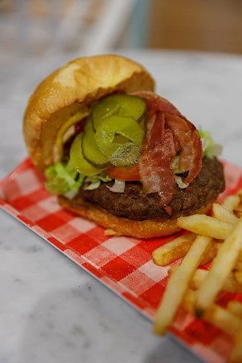 Cheeseburger au bacon double Sonny / Sonny’s Double Bacon Cheese Burger
