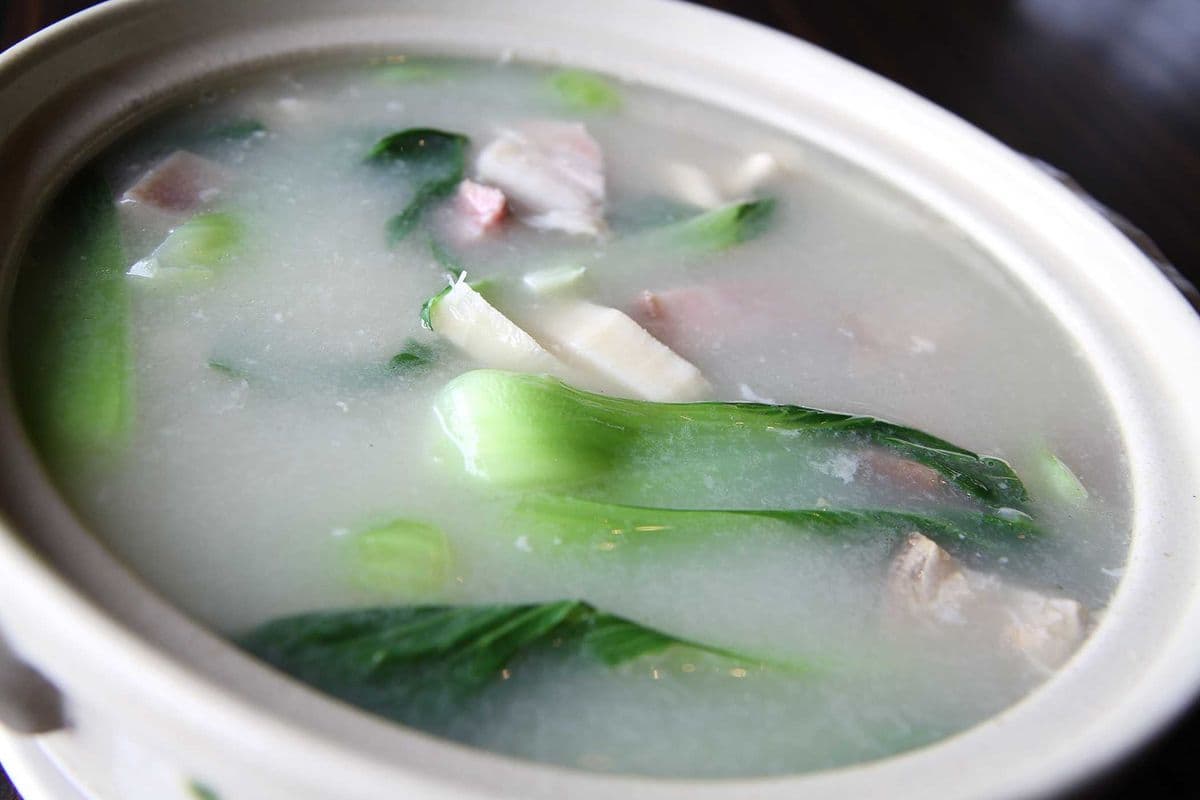 Soup with Salted Pork Belly, Bamboo Shoots & Tofu Sheets 老上海醃篤鮮