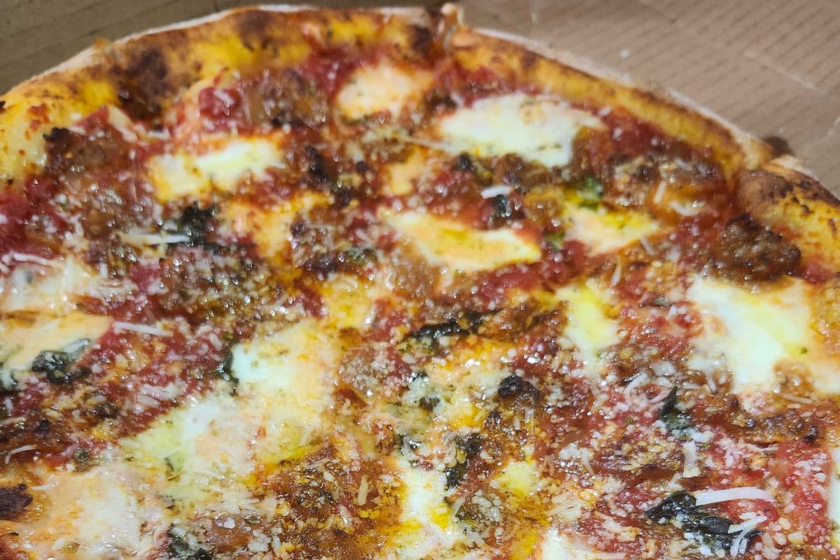 26. 12" Medium Salamino Pizza