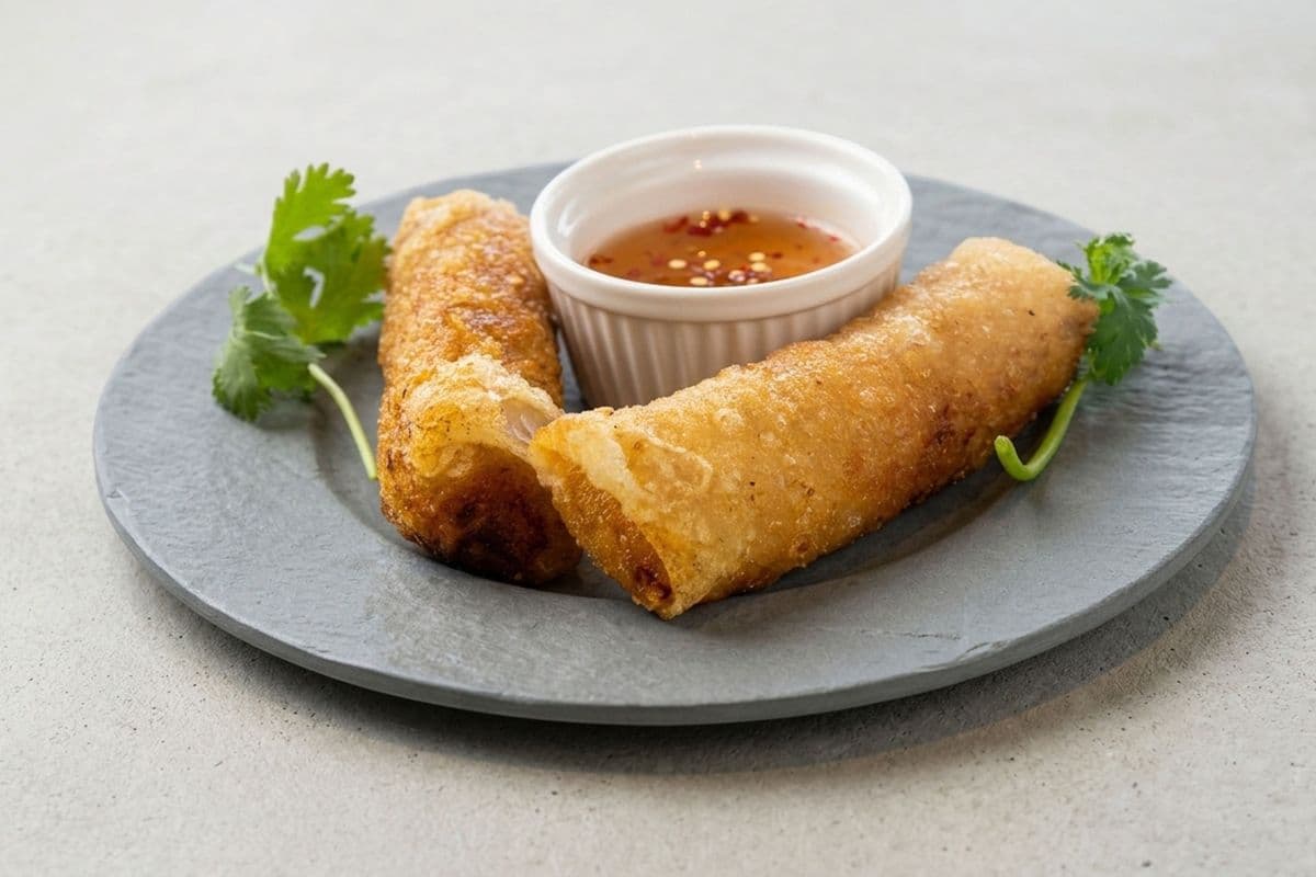 A3. Veggie Spring Rolls (2pcs)