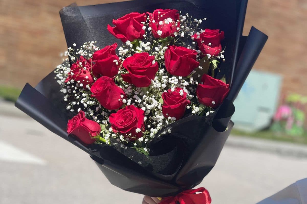 Dozen Roses Bouquet