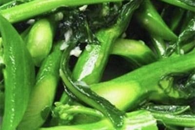 L01. Stir-Fried Chinese Broccoli with Garlic 蒜蓉芥兰