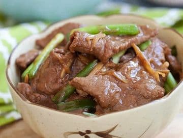 Sauteed Beef with Ginger and Green Onion