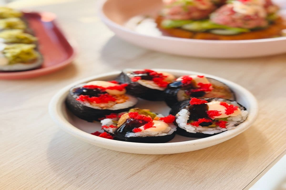 Maki Pop Cake roll