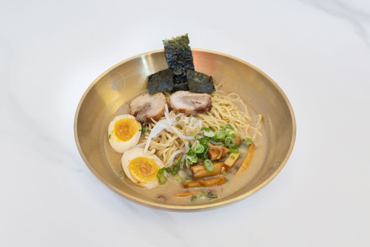 A2. Soy Sauce Ramen 酱油拉面