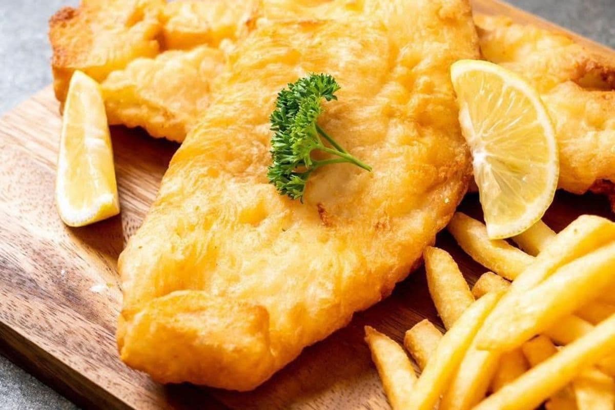 Fish and Chips (2 pcs)