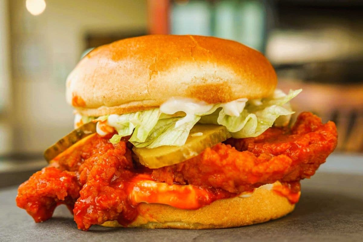 Hot Chicken Burger