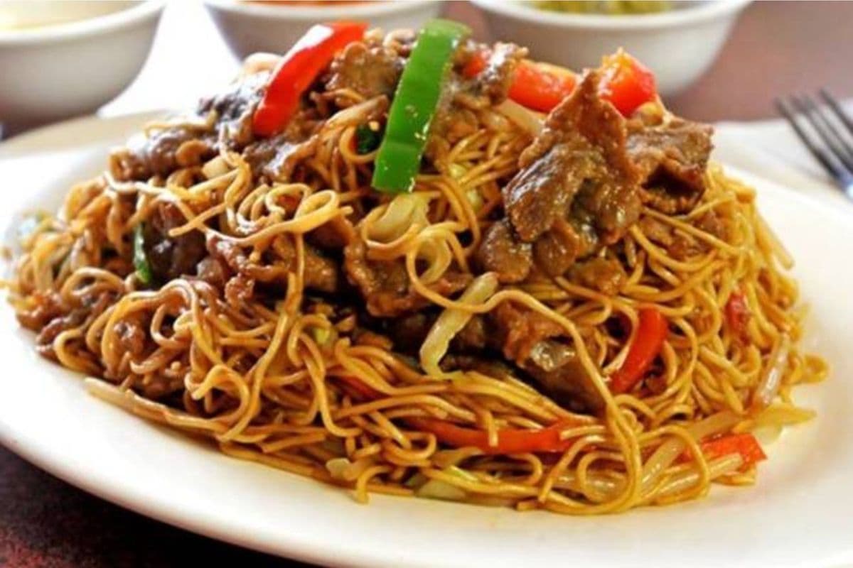 137. Beef Hakka Chow Mein