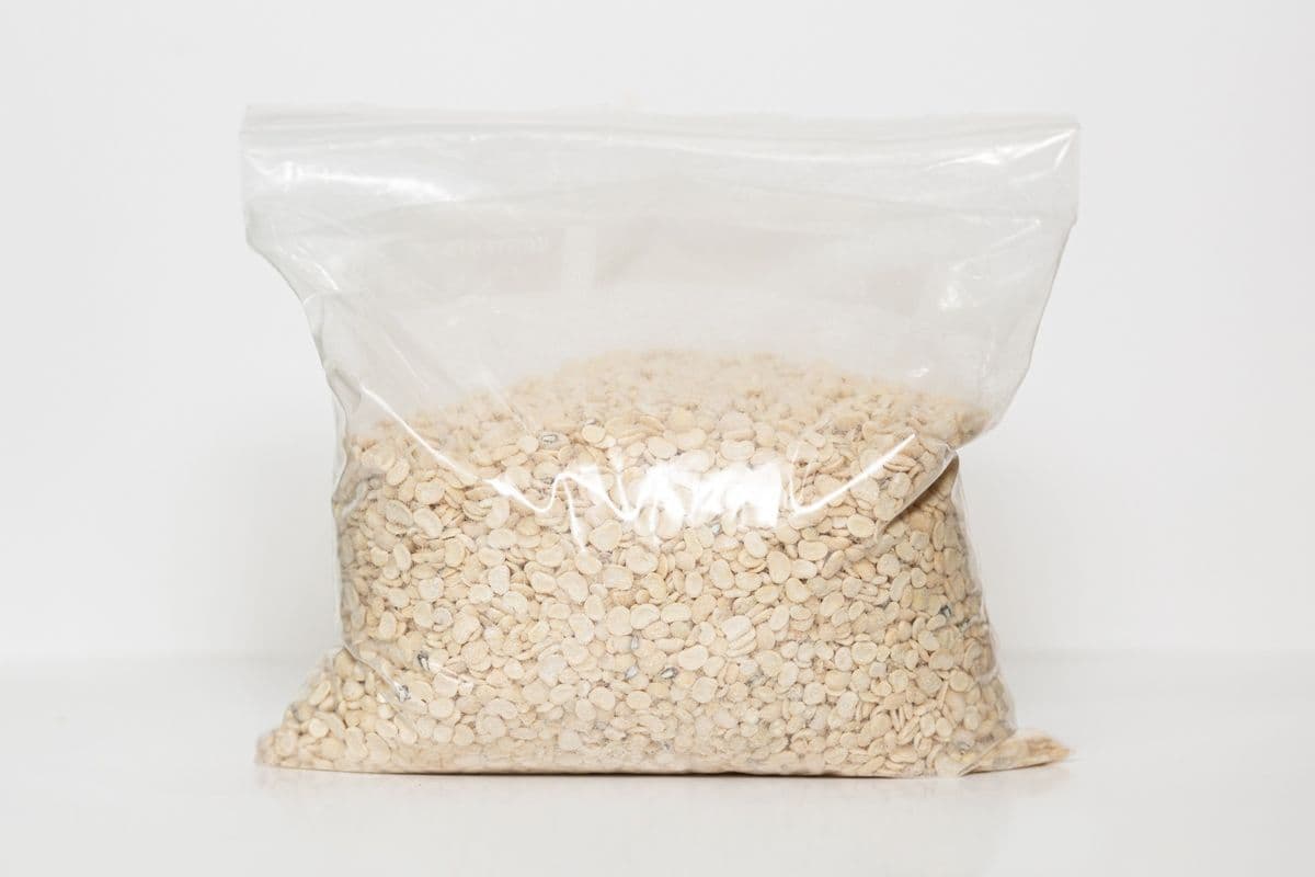Dried Peeled Beans (2 lbs)
