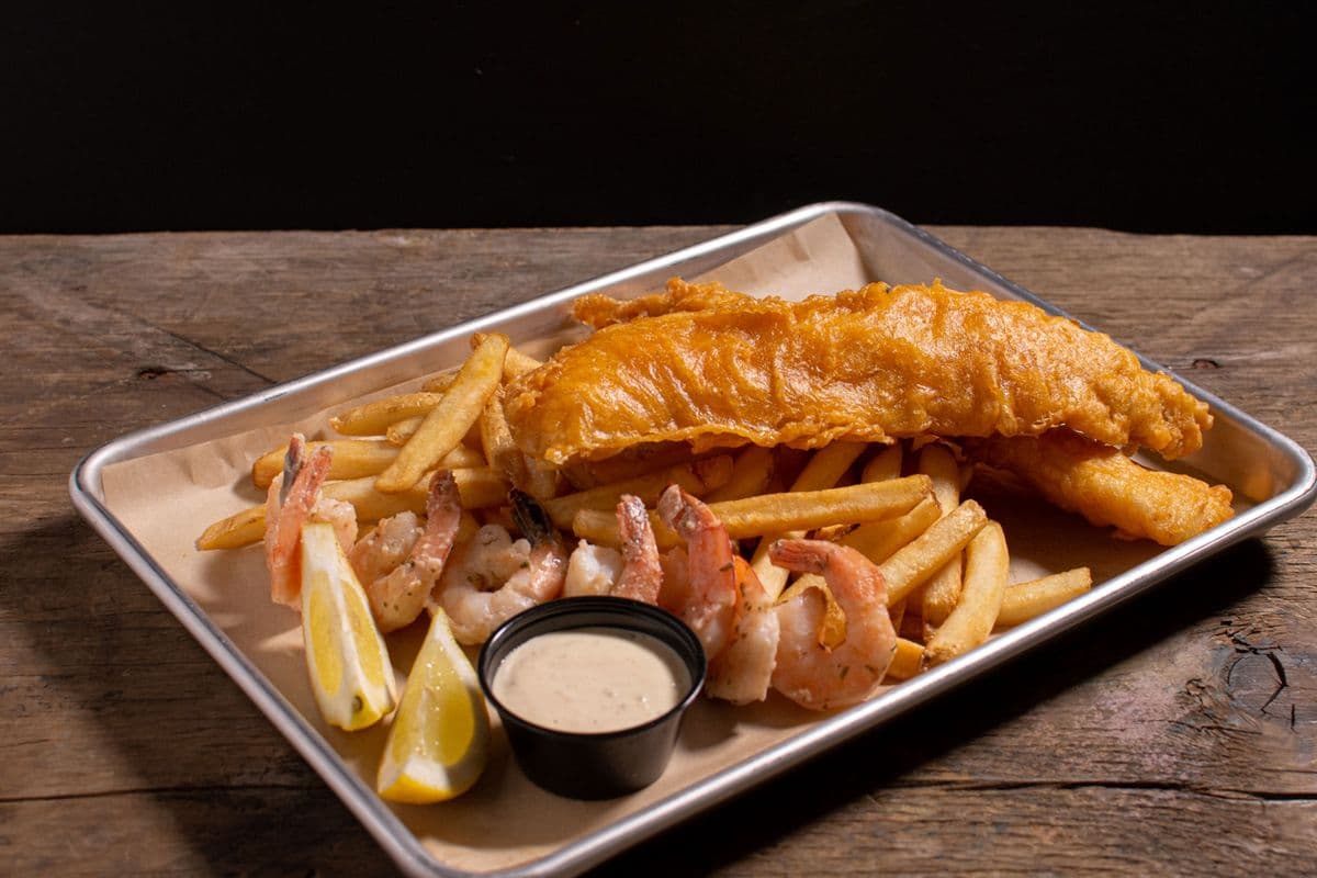 Joey’s Famous Fish & Shrimp Combo